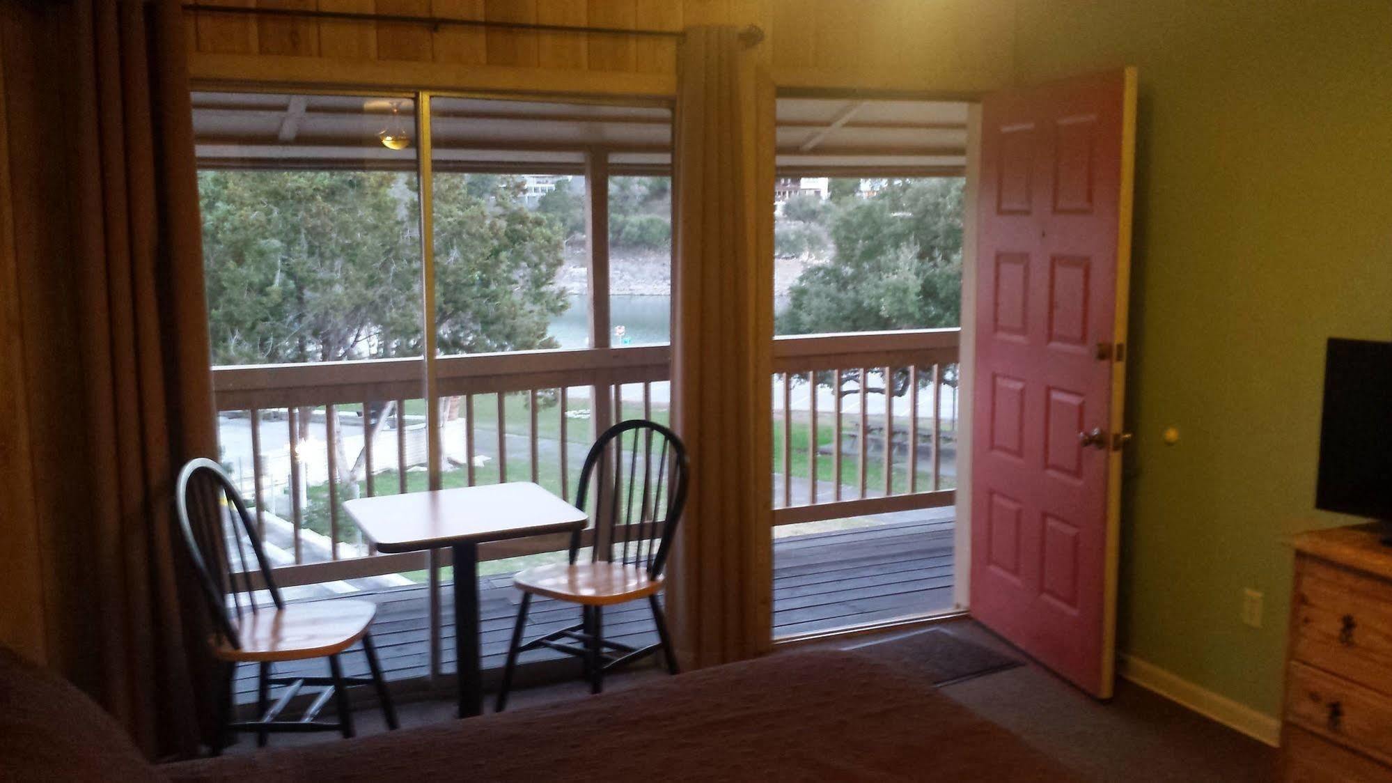 Lodge At Turkey Cove Canyon Lake Exterior foto